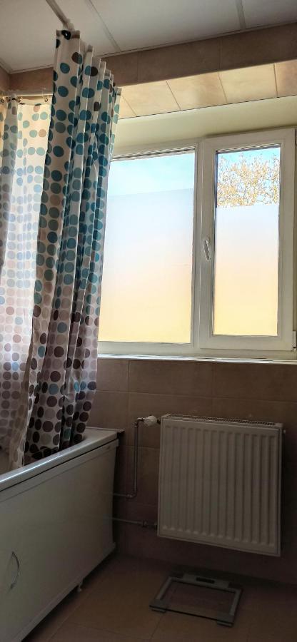 Cozy Telliskivi Apartment Near City Centre Tallin Exterior foto